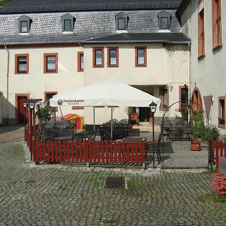 Gasthof Und Hotel Roter Hirsch Claussnitz Luaran gambar