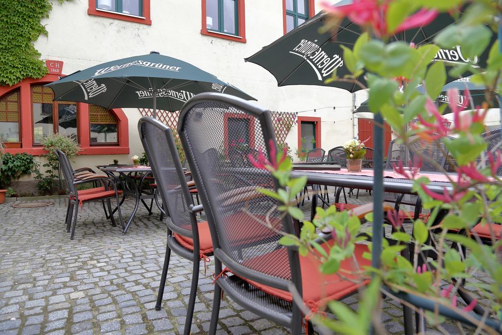 Gasthof Und Hotel Roter Hirsch Claussnitz Luaran gambar